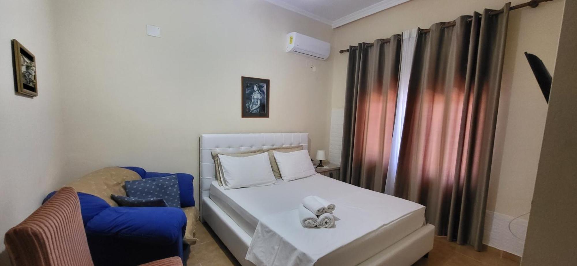 Jon Rooms Himare Exterior photo